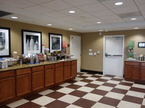 hampton inn springdale ar,Accommodations