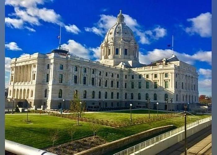 ar state capitol,Architecture and Design